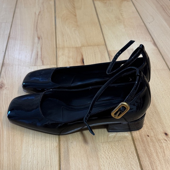 Massimo Dutti Black Patent Leather Heels - Picture 3 of 5